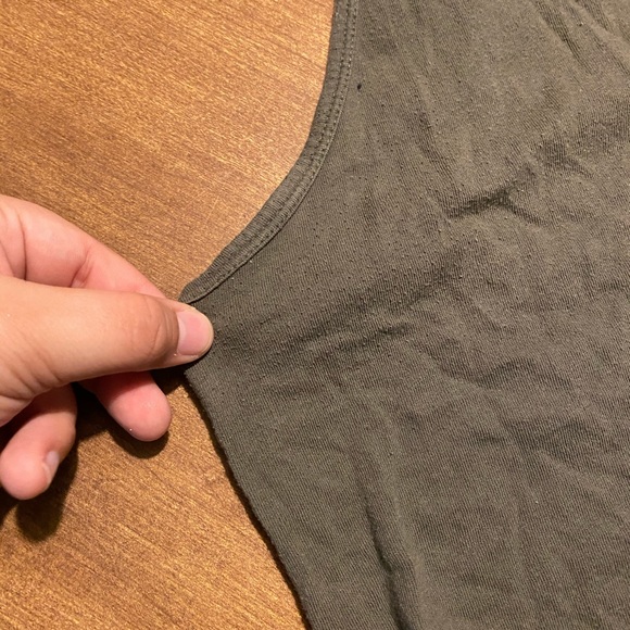 SOLD! Universal Thread Tank Top - Picture 3 of 4